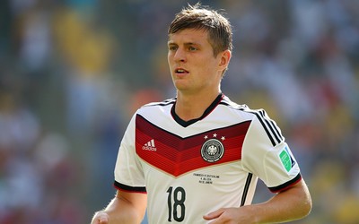 维基体育快讯-J罗评足球游戏评分